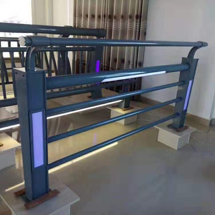 燈光護(hù)欄